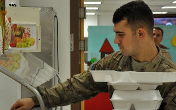 Oregon Soldiers celebrate Thanksgiving