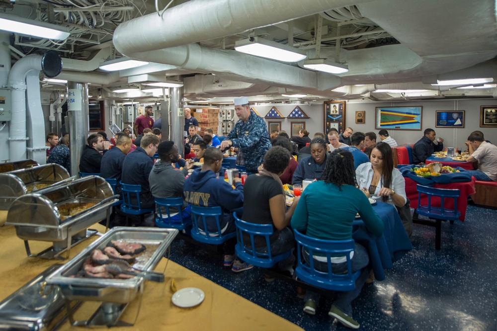 USS Cole Sailors celebrate Thanksgiving while deployed