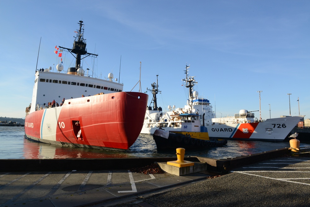 Coast Guard cutter departs for Antarctic mission