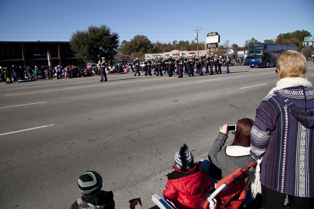 59th Annual Jacksonville-Onslow Chamber of Commerce Holiday Parade