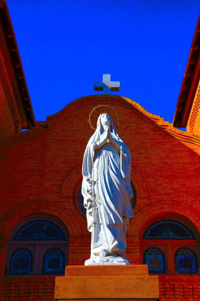 Tour de Cruces: Culture and history from behind the lens
