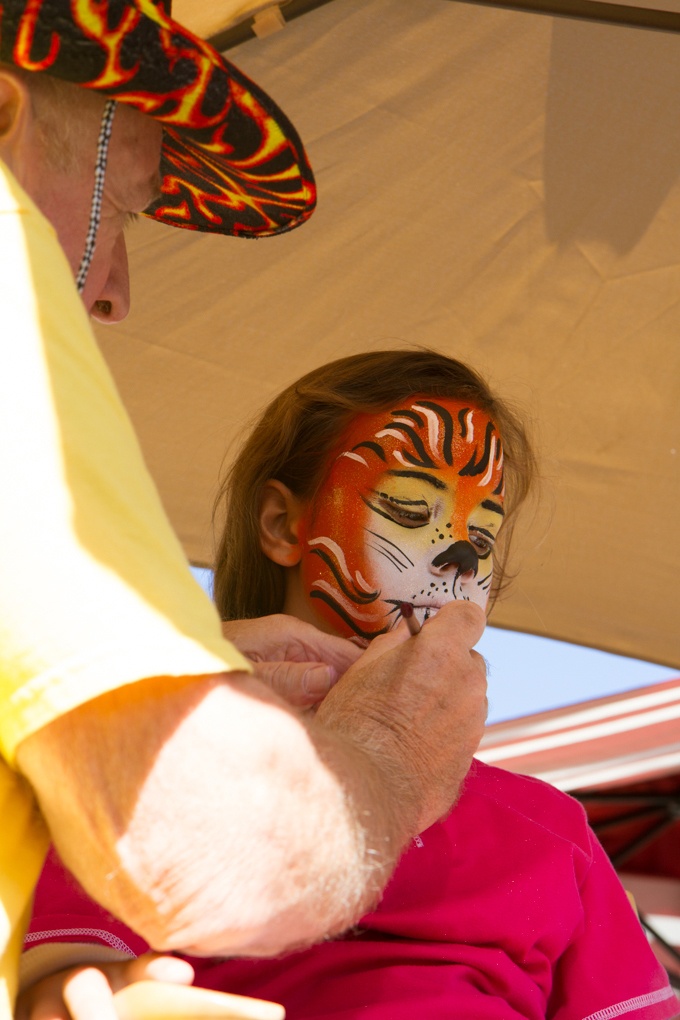 Tour de Cruces: Culture and history from behind the lens