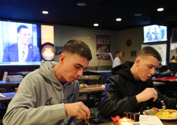 Marines, Sailors enjoy Thanksgiving dinner