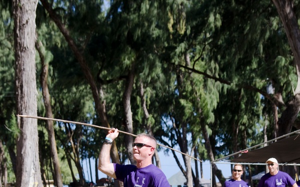 Service members join Hawaiian harvest festival