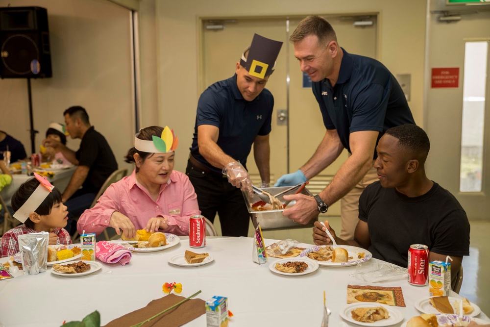 CLR-35 brings Thanksgiving to local children