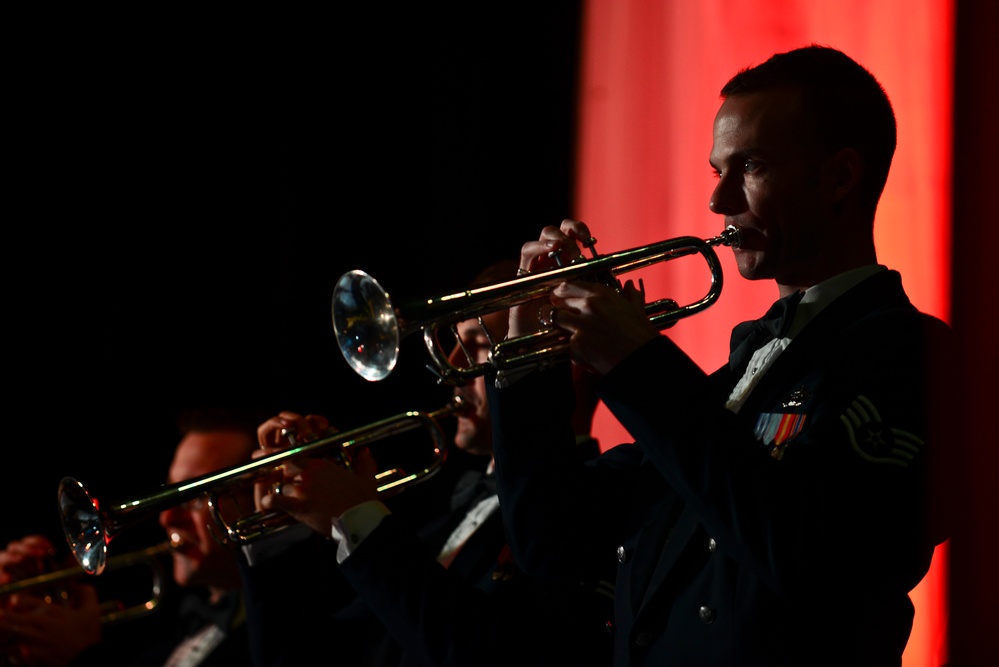 US Air Force Heritage of America Band hosts holiday concert