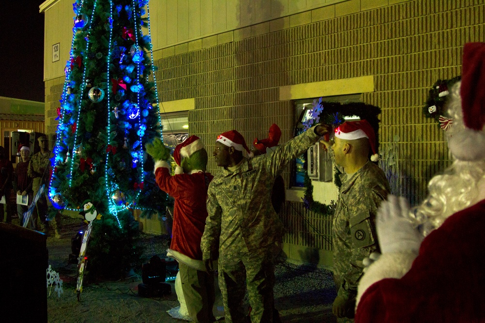 DVIDS Images Tree lighting ceremony, Camp Arifjan, Kuwait [Image 1