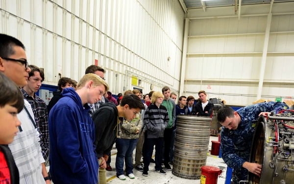 Students visit Naval Air Station Oceana