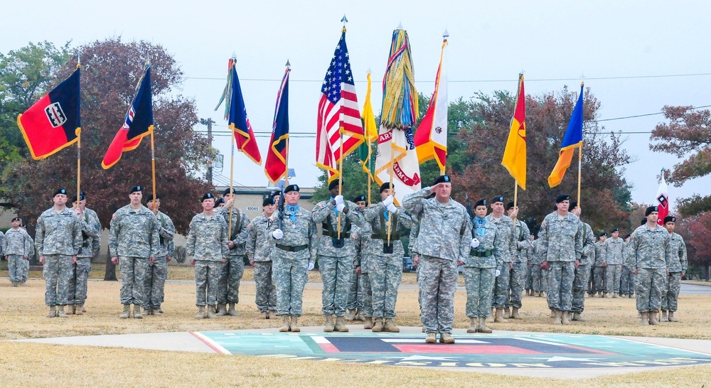 Division West conducts relinquishment of command ceremony