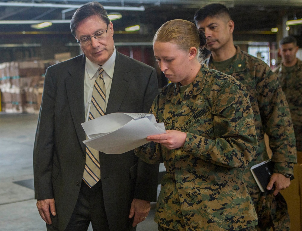 US Acting Assistant Secretary of Defense for Logistics and Materiel Readiness, Mr. Paul Peters, visits 2D MLG Marines