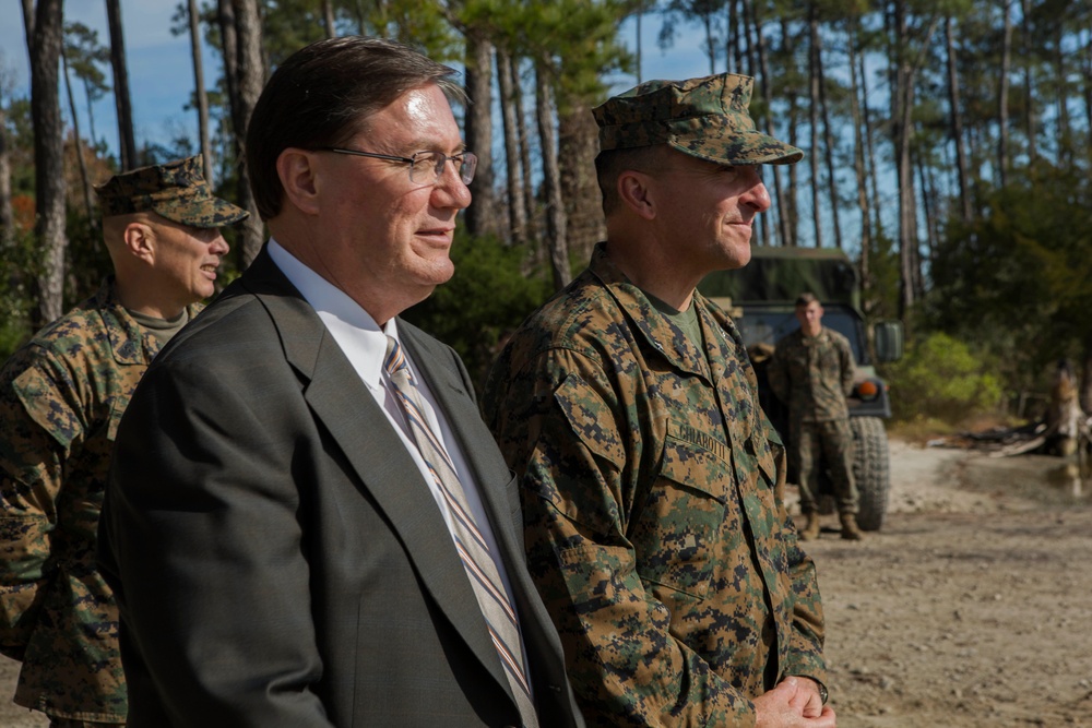 US Acting Assistant Secretary of Defense for Logistics and Materiel Readiness, Mr. Paul Peters, visits 2D MLG Marines