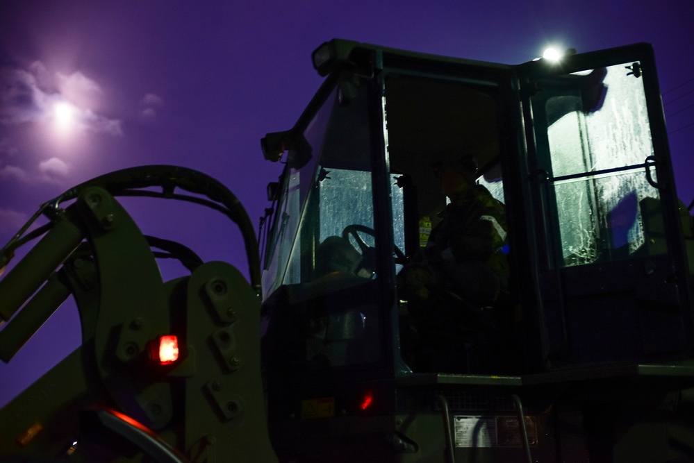 Team Osan receives follow-on forces, cargo for exercise BB 15-01