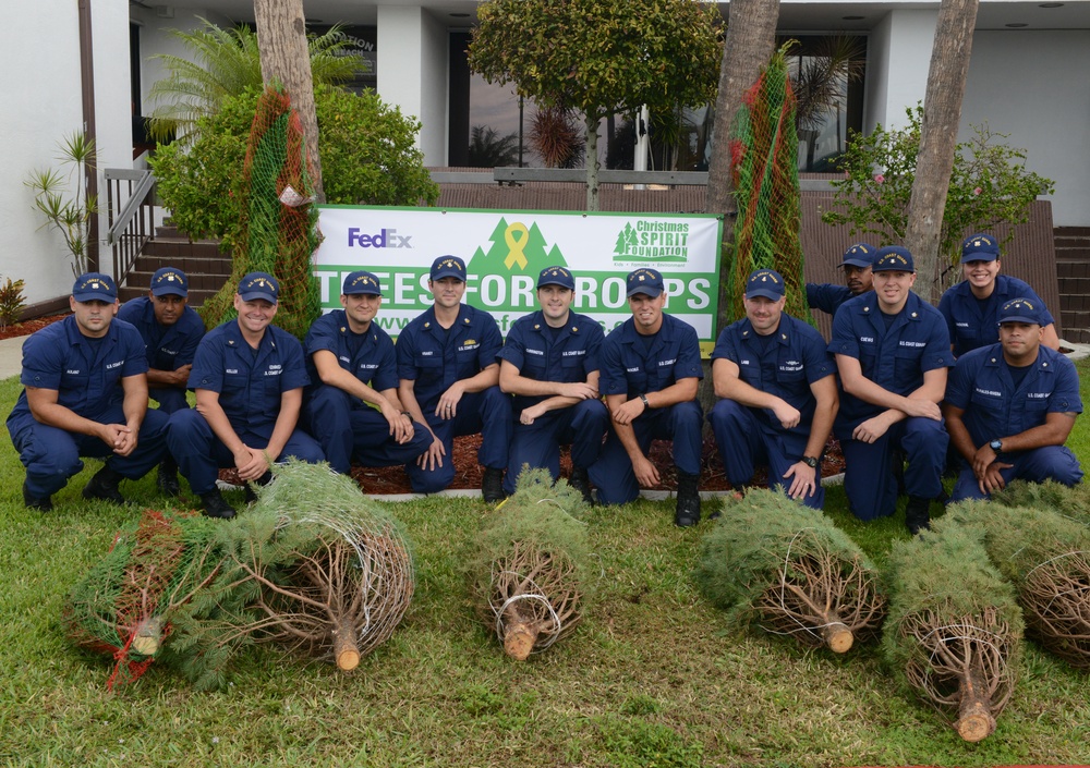 Fort Myers Beach, Fla., Coast Guard receives donated Christmas trees