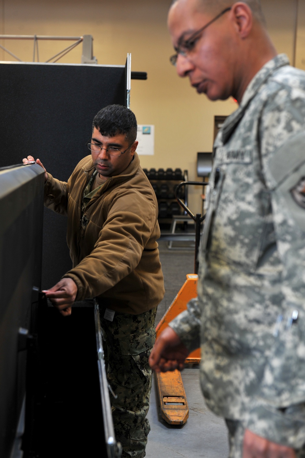 Joint Task Force Civil Support conducts mission command during Exercise Sudden Response 15