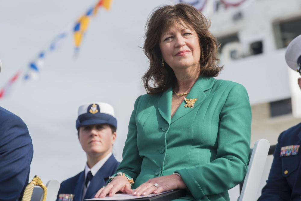 Coast Guard commissions new cutter in Charleston