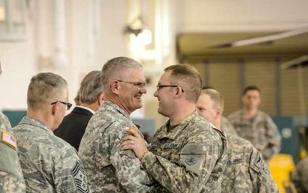 Aviation unit honored for Kosovo service