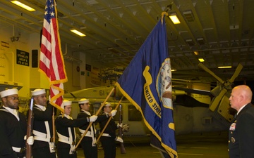 USS Peleliu conducts a Dec. 7 remembrance ceremony