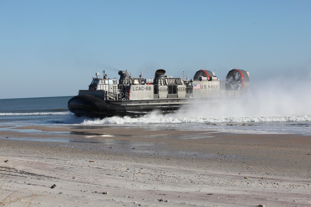 Marines get in touch with roots, perform amphibious training