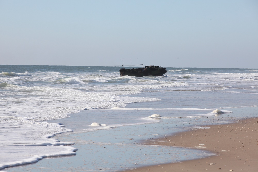 Marines get in touch with roots, perform amphibious training