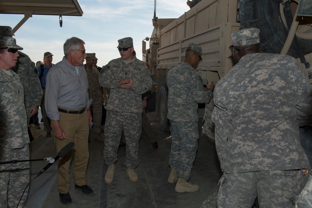 SecDef visits Kuwait