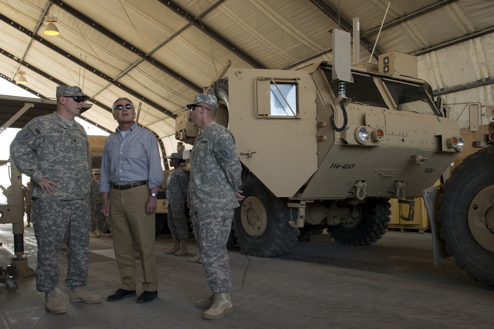SecDef visits Kuwait