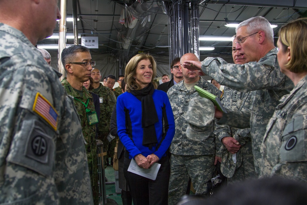 Ambassador visits US/Japan forces