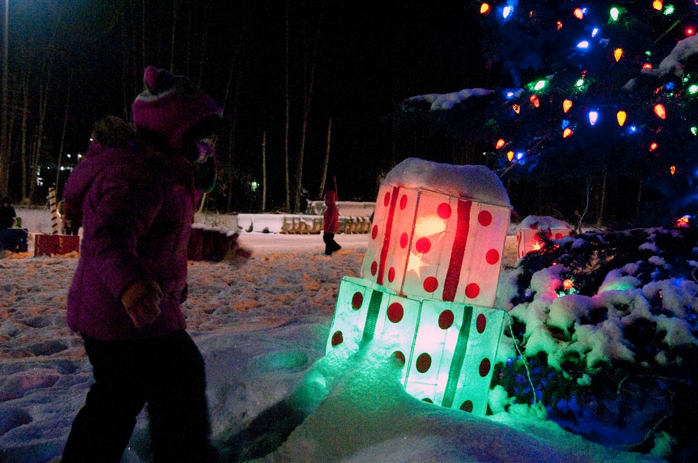2014 JBER Holiday Tree Lighting
