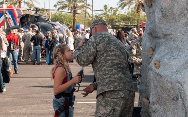 Arizona Guard community Expo highlights strong military-civilian bonds
