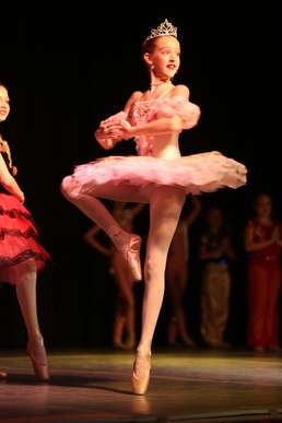 New Bern Ballet Company spreads Christmas cheer, performs “The Nutcracker”