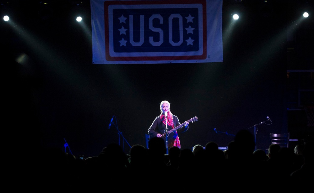 2014 CJCS Holiday USO Tour