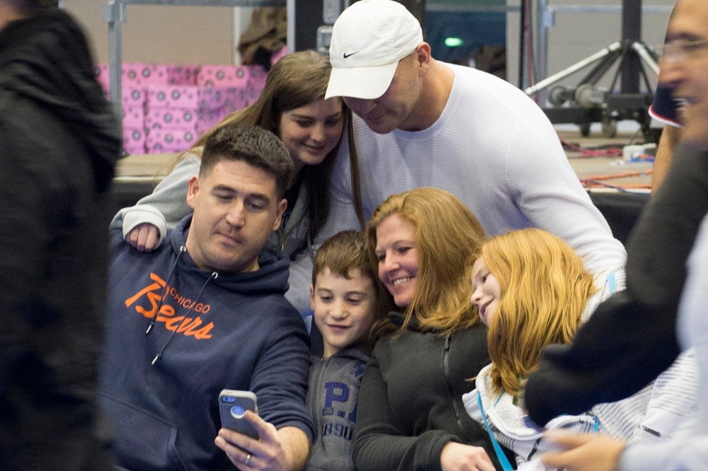 2014 CJCS Holiday USO Tour