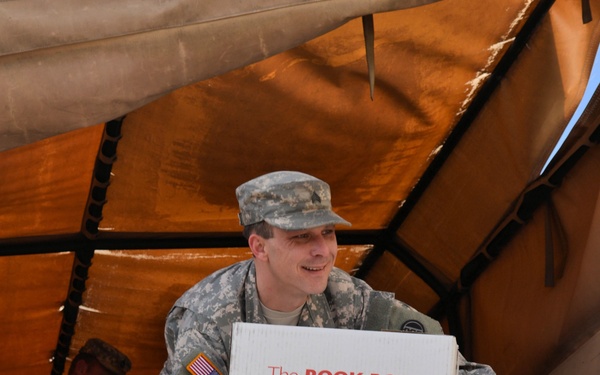 733rd Soldiers join community to fill Stockings for Soldiers