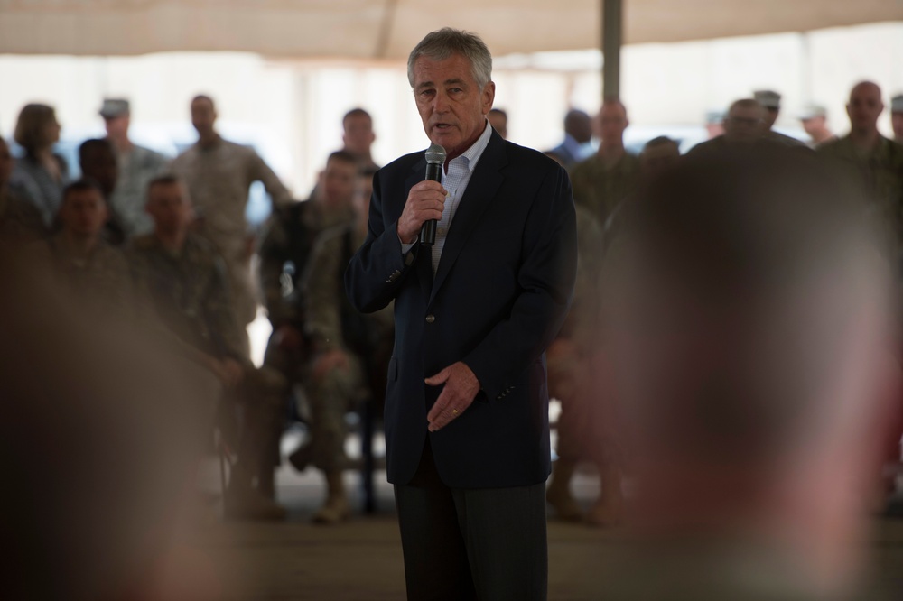 SecDef visits Iraq