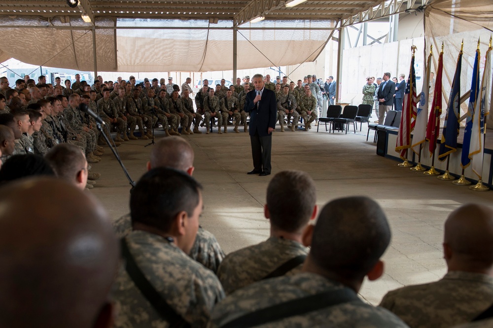 SecDef visits Iraq