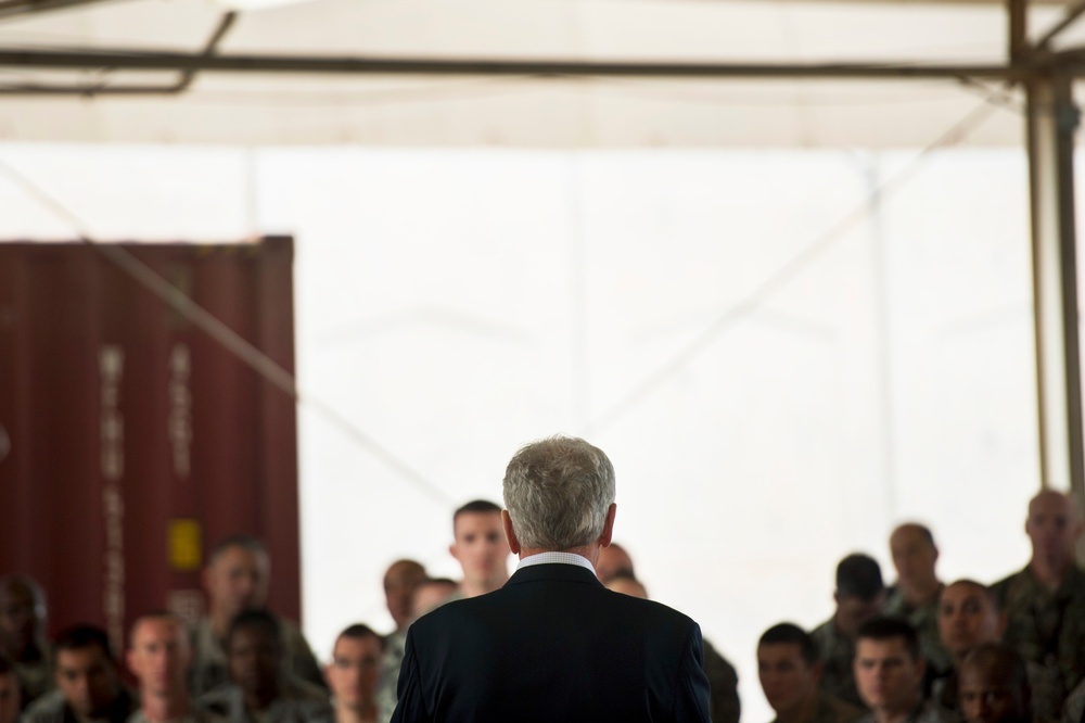 SecDef visits Iraq