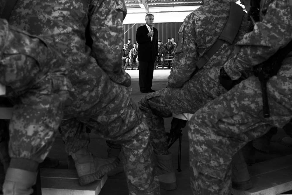 SecDef visits Iraq