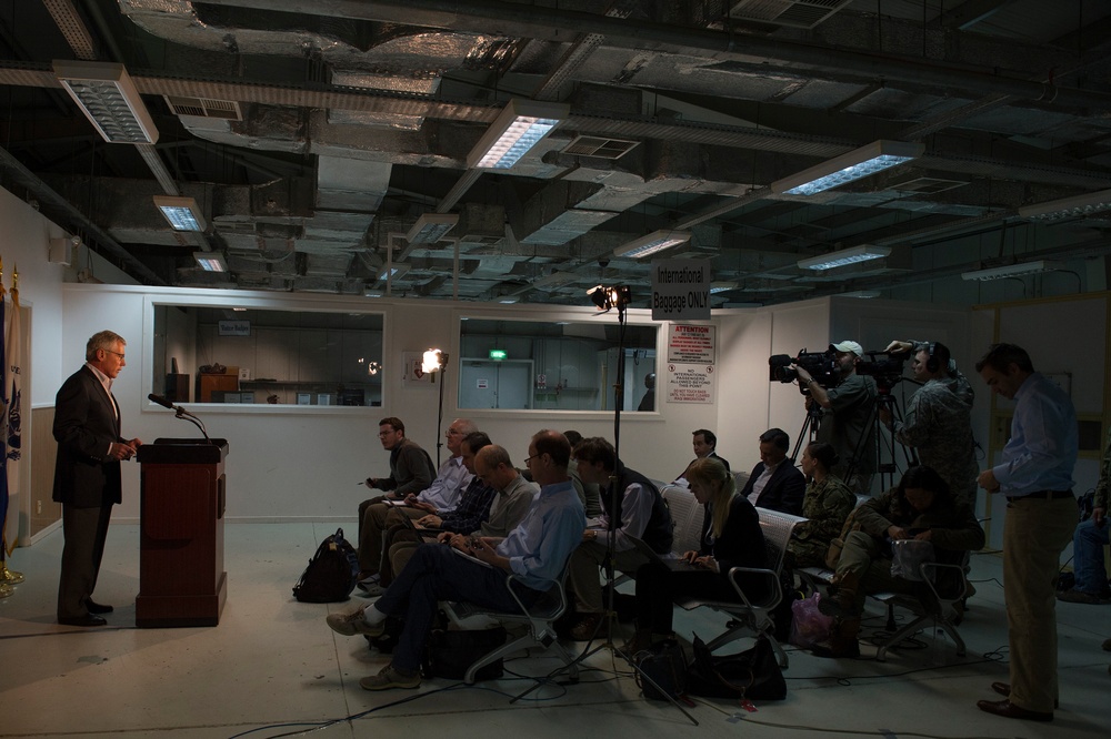 SecDef visits Iraq