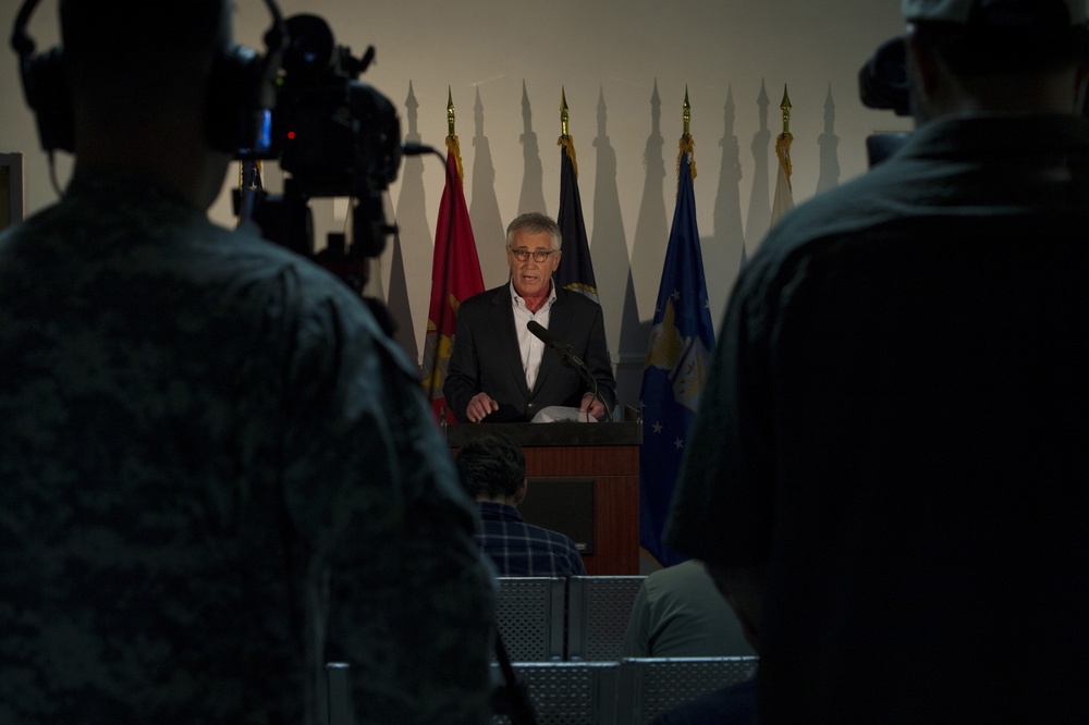 SecDef visits Iraq