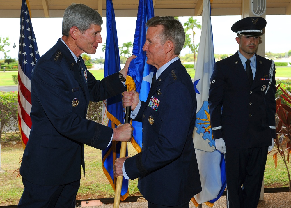 Carlisle receives fourth star, assumes leadership of PACAF