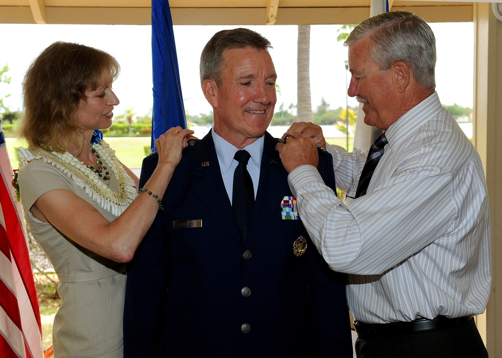 Carlisle receives fourth star, assumes leadership of PACAF