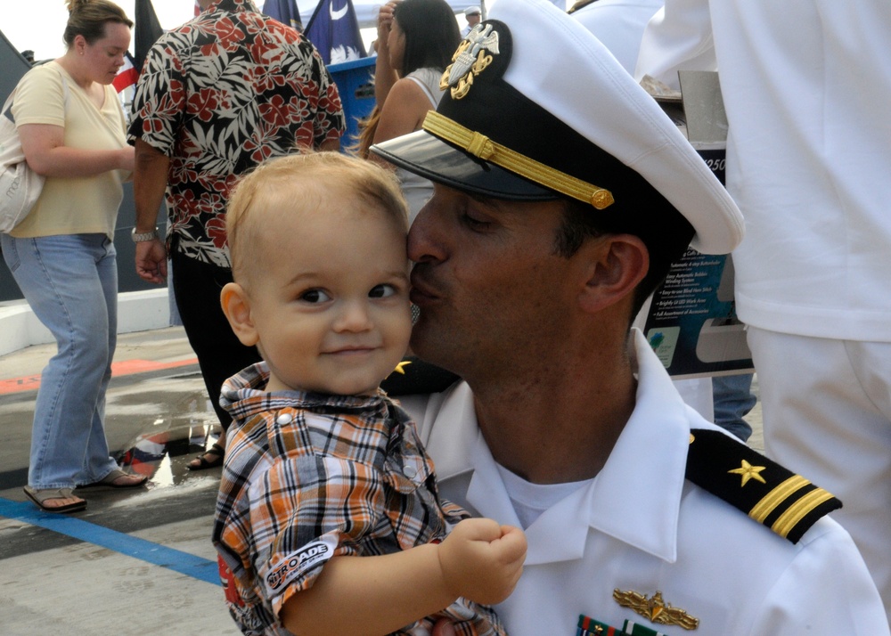 USS Paul Hamilton deploys