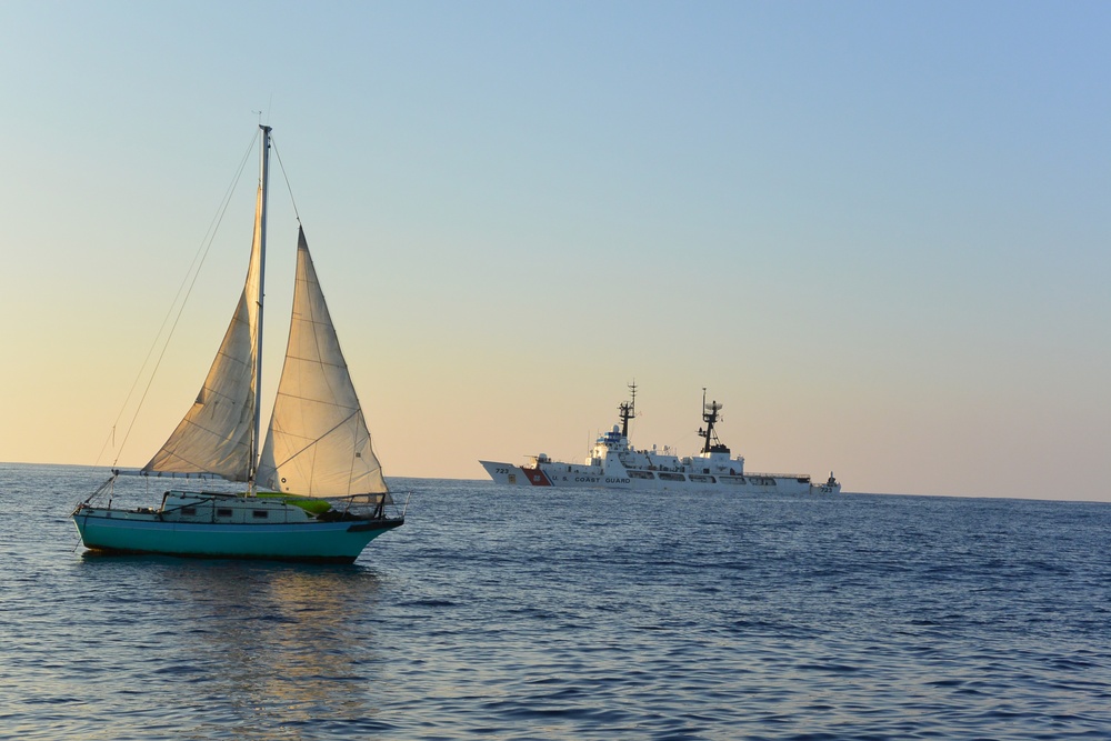 Mariner en route to Molokai after being lost at sea