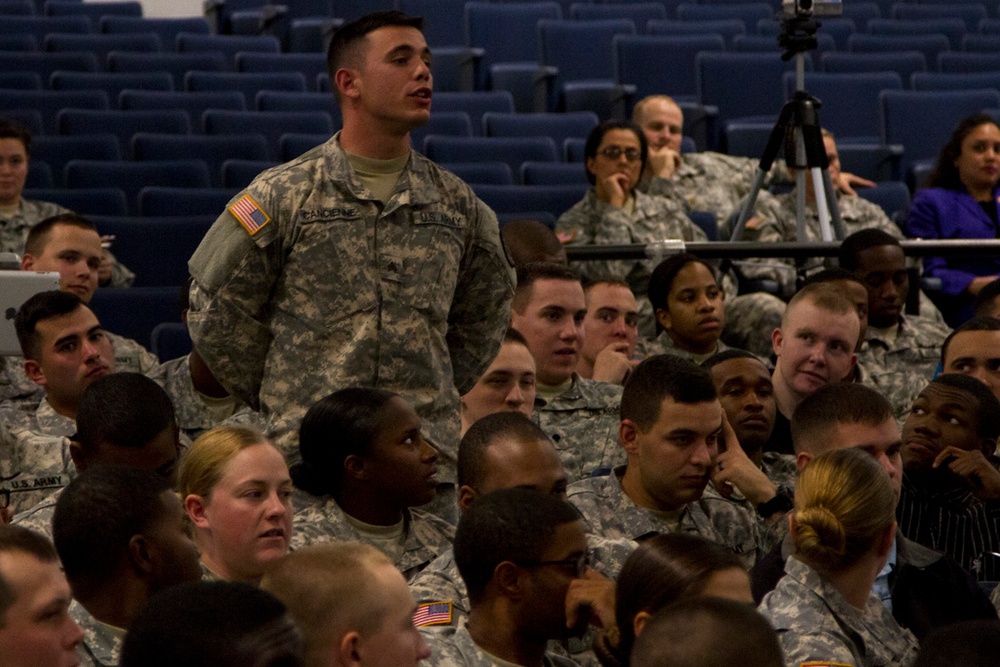 Soldiers observe, react to interactive SHARP training session