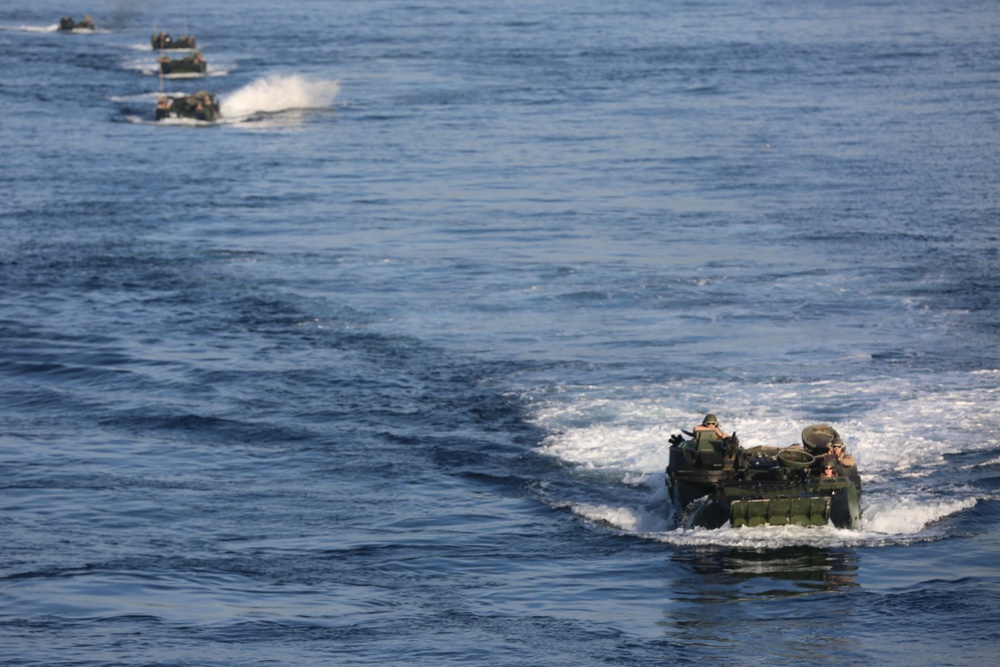 3rd tracks lands on USS Rushmore