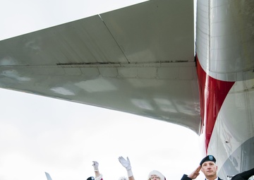Chicagoland military members salute the Snowball Express