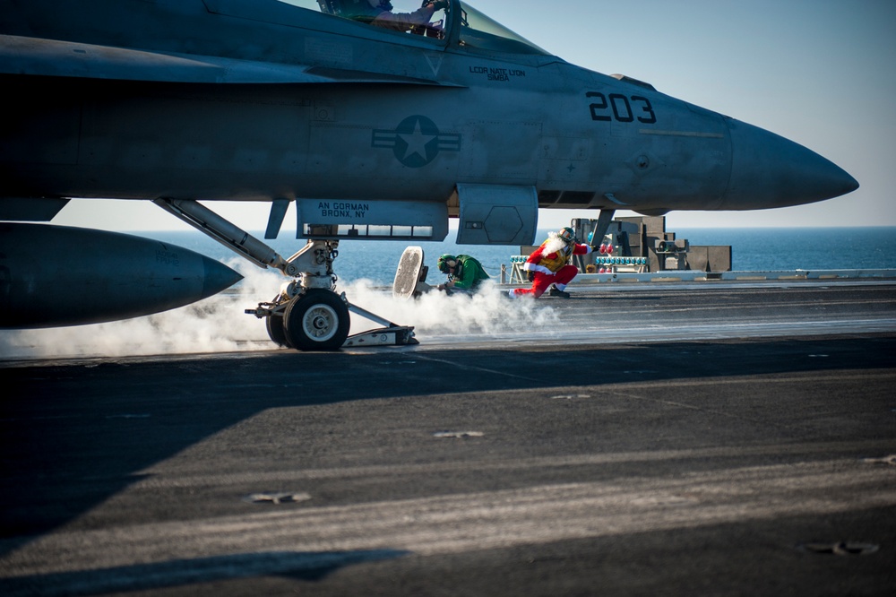 USS Carl Vinson flight deck operations