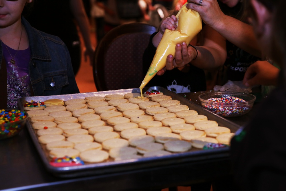Combat Center hosts Treats for Troops