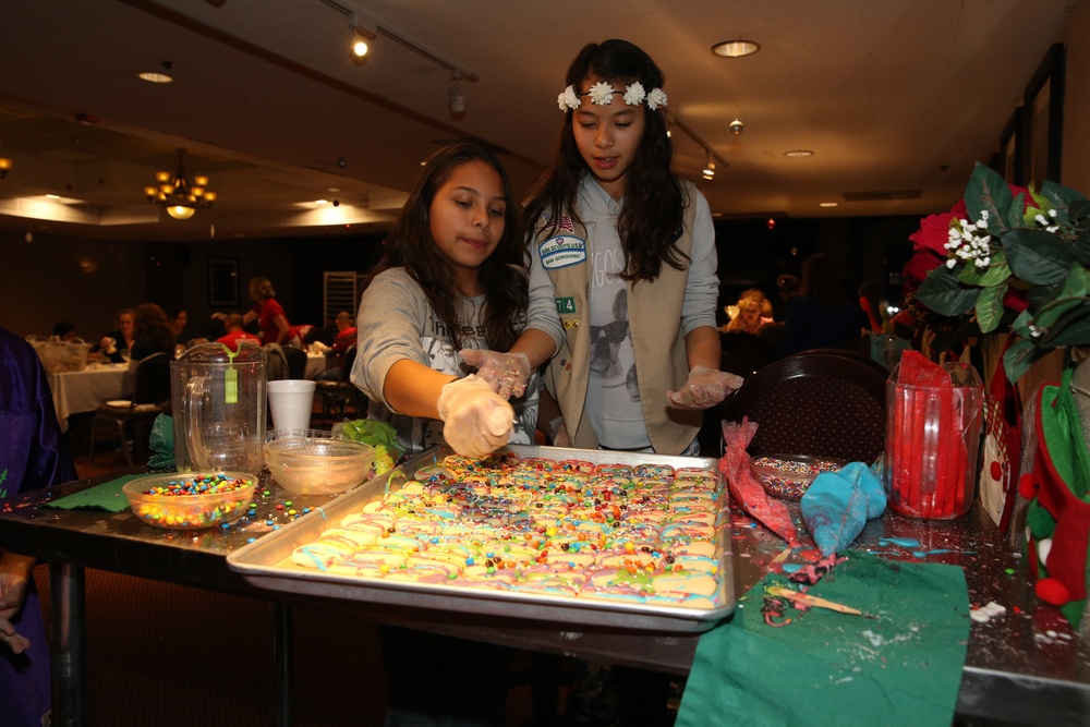 Combat Center hosts Treats for Troops
