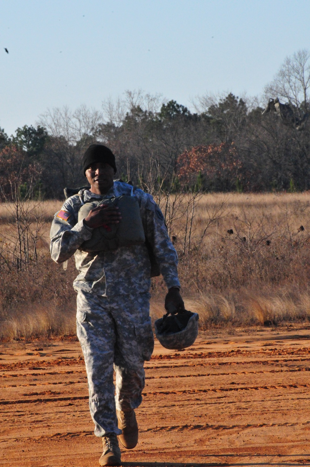 US Army Soldier makes his way back to rally point