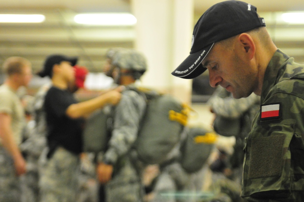 Poland jumpmaster waits patiently